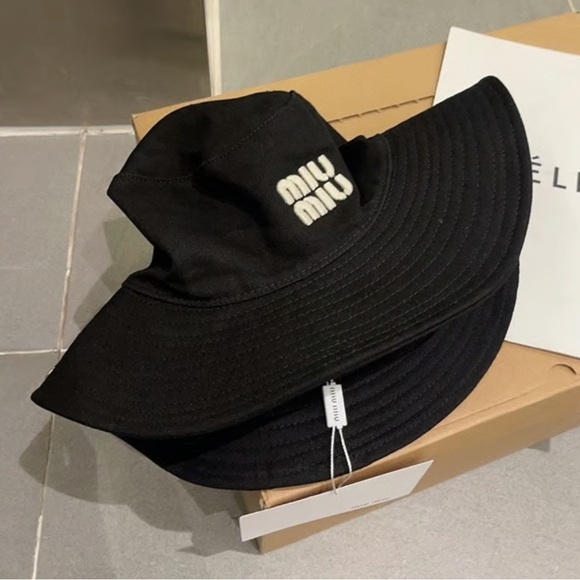 Miu Miu Bucket Hat - Picture 1 of 6